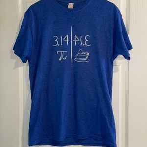 Funny graphic tee “Pi” Mirrors Pie